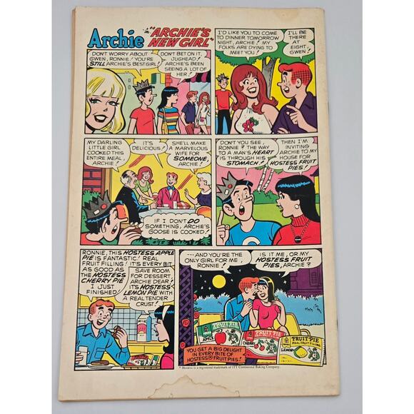 Archie at Riverdale High Number 32 January 1976 06966 Fair Condition - Picture 11 of 16